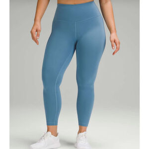 Lululemon Wunder Train Contour Fit High-Rise Tight 25"
Utility Blue Sz 8